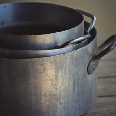 Pots for natural dyeing